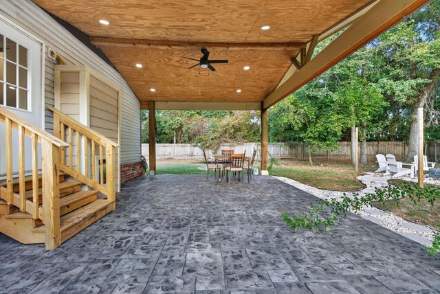 16547 Leafy Meadow Drive, Conroe, TX 77302