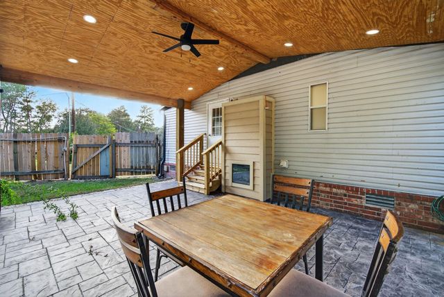 16547 Leafy Meadow Drive, Conroe, TX 77302