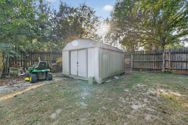 16547 Leafy Meadow Drive, Conroe, TX 77302