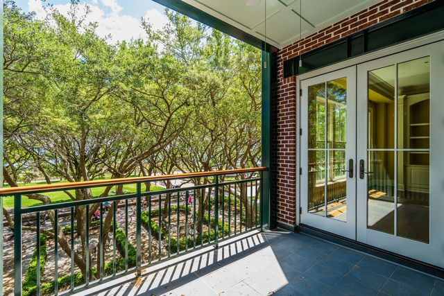 36 Prioleau O, Charleston, SC 29401