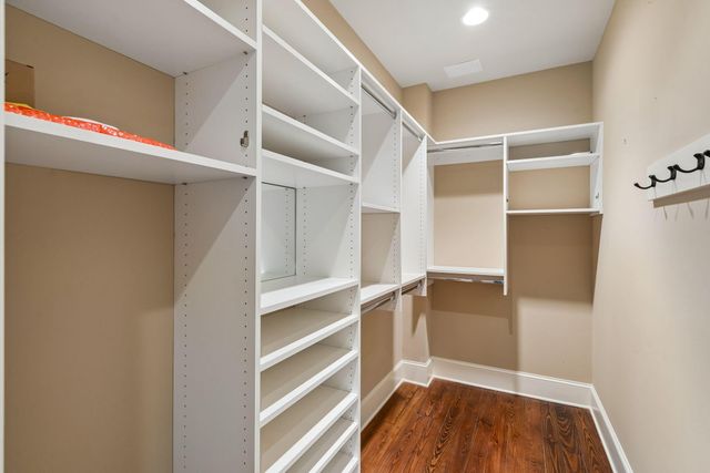 36 Prioleau O, Charleston, SC 29401
