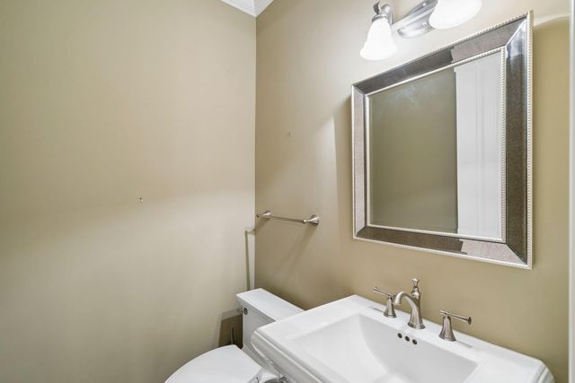 36 Prioleau O, Charleston, SC 29401