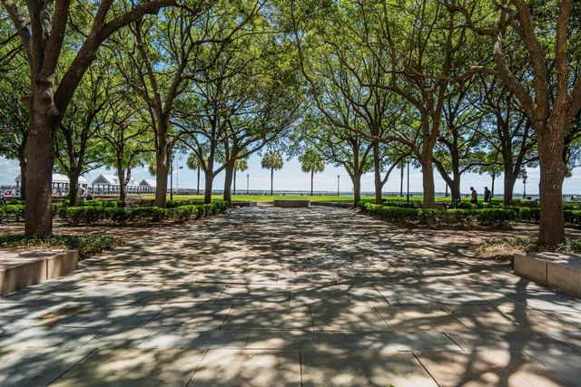 36 Prioleau O, Charleston, SC 29401