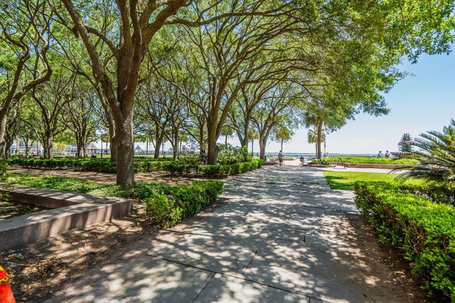 36 Prioleau O, Charleston, SC 29401