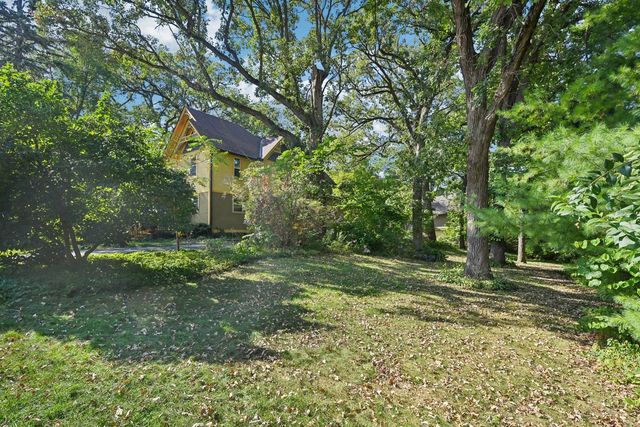 146 Westerfield Place, Grayslake, IL 60030