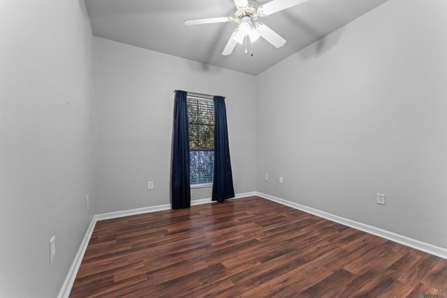 11328 Shelly St, St Amant, LA 70774