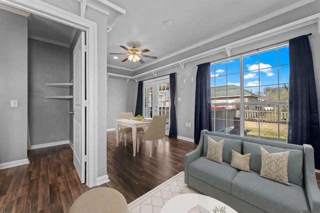 11328 Shelly St, St Amant, LA 70774