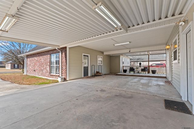 11328 Shelly St, St Amant, LA 70774