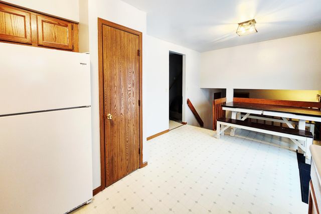 3093 Fairhaven Circle, Crown Point, IN 46307