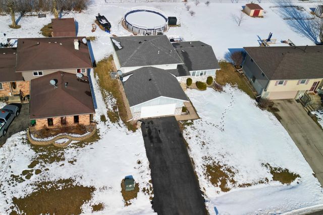 3093 Fairhaven Circle, Crown Point, IN 46307