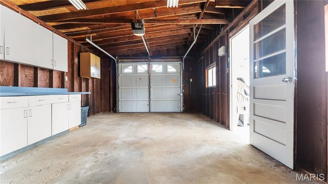 770 Kostka Lane, Florissant, MO 63031