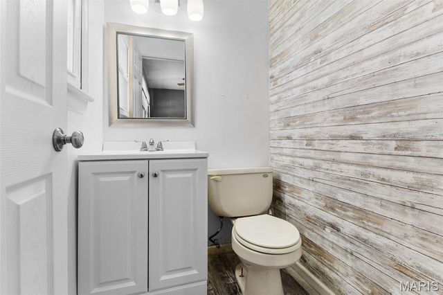 770 Kostka Lane, Florissant, MO 63031