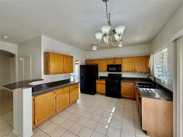 7932 Seabourn Court, Las Vegas, NV 89129