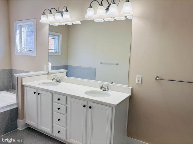 11468 MAID AT ARMS LN, Berlin, MD 21811