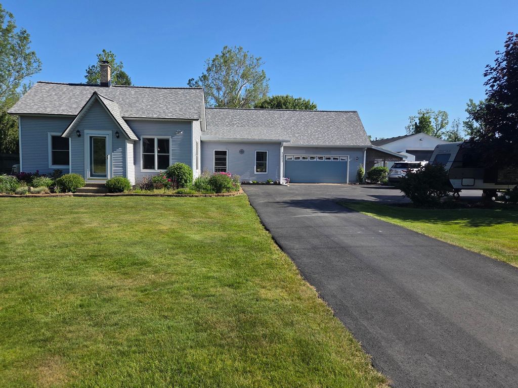 1213 Hayes Street, Tallmadge Twp, MI 49435