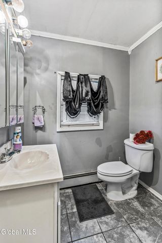 122 Haigh Avenue, Schenectady, NY 12304