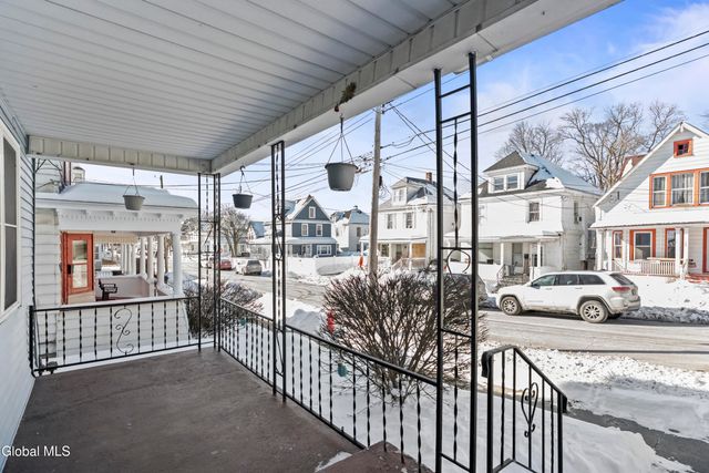 122 Haigh Avenue, Schenectady, NY 12304