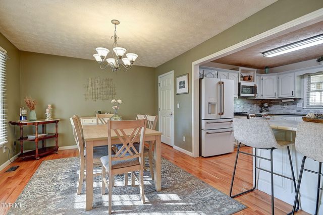 166 Nicole Drive, Mount Carmel, TN 37645