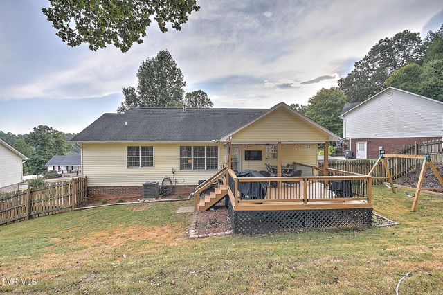 166 Nicole Drive, Mount Carmel, TN 37645