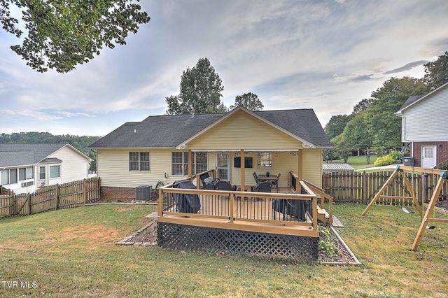 166 Nicole Drive, Mount Carmel, TN 37645