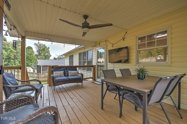 166 Nicole Drive, Mount Carmel, TN 37645
