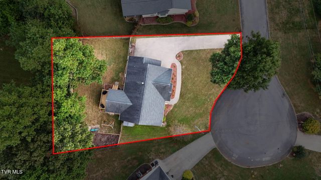 166 Nicole Drive, Mount Carmel, TN 37645