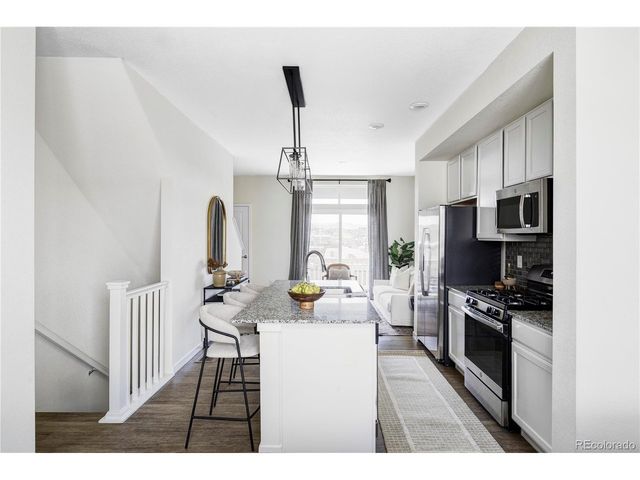 2862 S Galapago Ct, Englewood, CO 80110