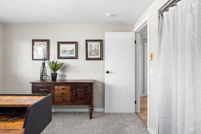 621 W Broadway Ave, Meridian, ID 83642