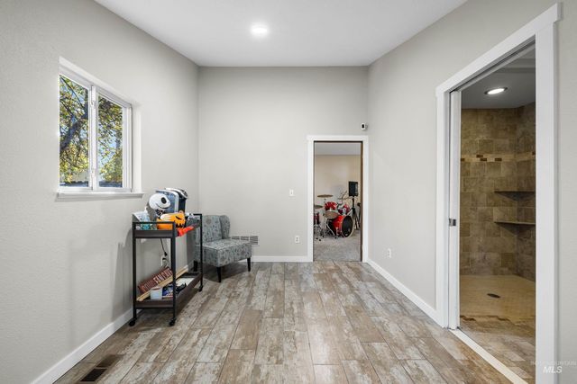 621 W Broadway Ave, Meridian, ID 83642