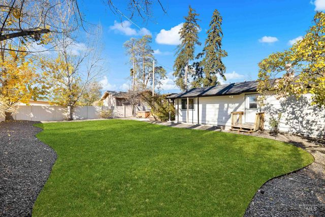 621 W Broadway Ave, Meridian, ID 83642