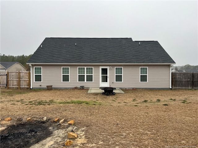 476 Blackhawk Lane, Raeford, NC 28376