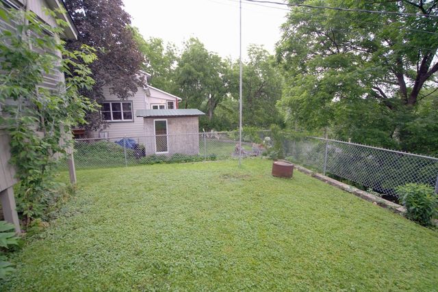 251 20th Avenue N, Hopkins, MN 55343