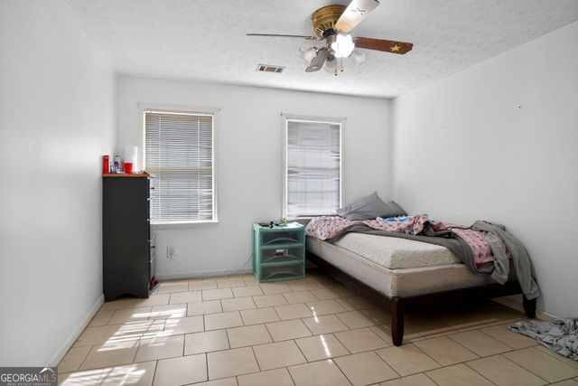 4103 Deerbrook Way SW, Lilburn, GA 30047