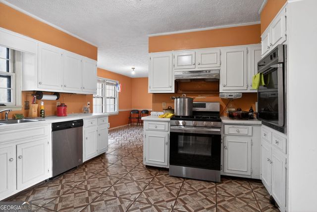 4103 Deerbrook Way SW, Lilburn, GA 30047