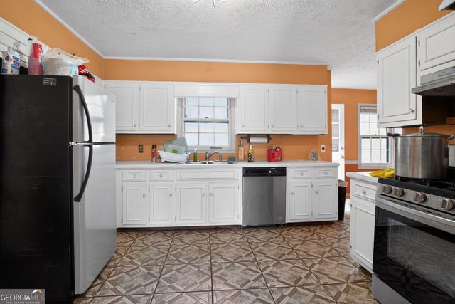 4103 Deerbrook Way SW, Lilburn, GA 30047