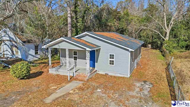 311 Barnes St, Mullins, SC 29574