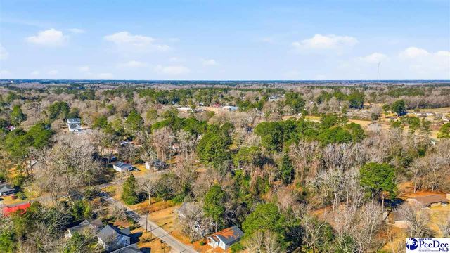 311 Barnes St, Mullins, SC 29574