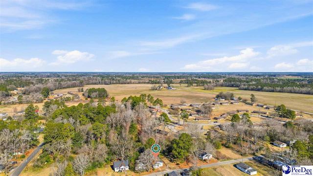 311 Barnes St, Mullins, SC 29574