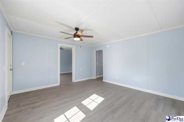 311 Barnes St, Mullins, SC 29574