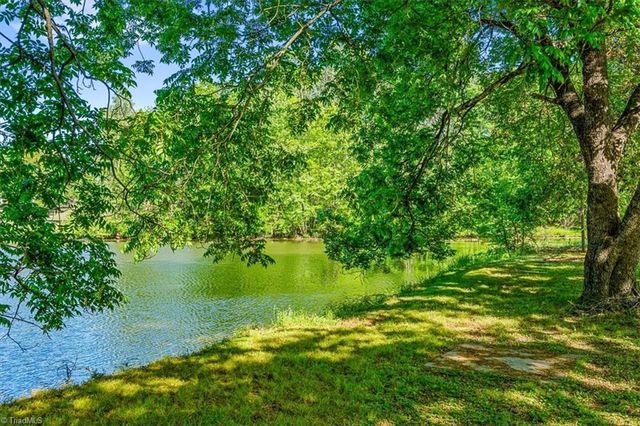 2006 Ledford Road, Greensboro, NC 27406