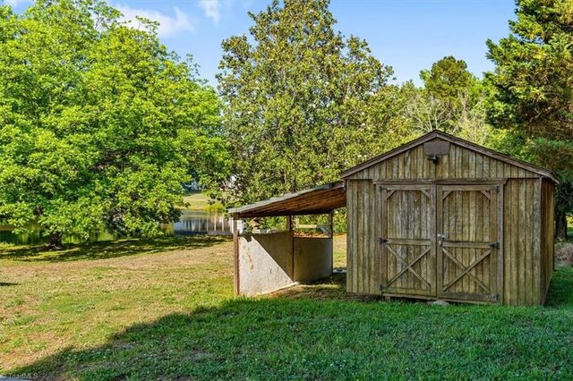 2006 Ledford Road, Greensboro, NC 27406