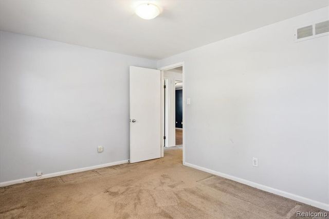 28868 Leamington Drive, Farmington Hills, MI 48334