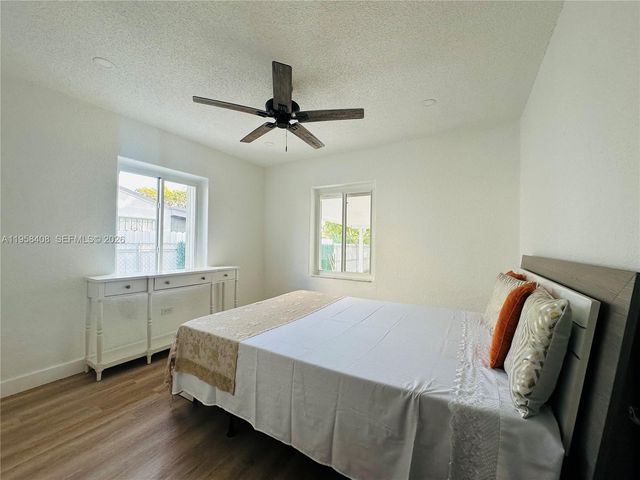 3052 SW 6th St, Miami, FL 33135