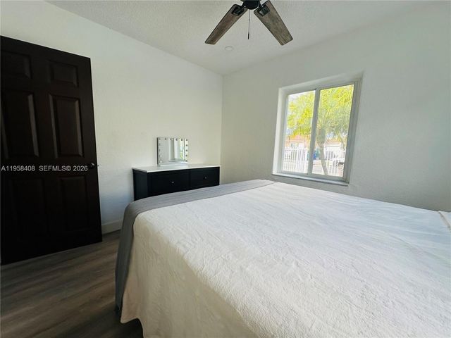 3052 SW 6th St, Miami, FL 33135