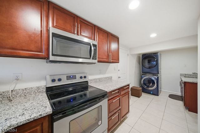 32 Hardwick Ct, Parsippany-troy Hills Twp., NJ 07054