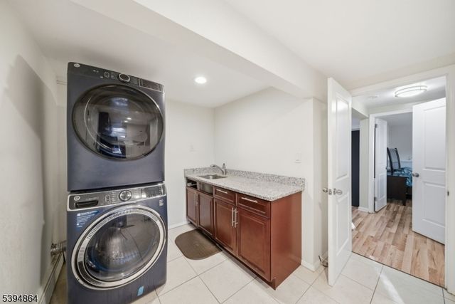 32 Hardwick Ct, Parsippany-troy Hills Twp., NJ 07054