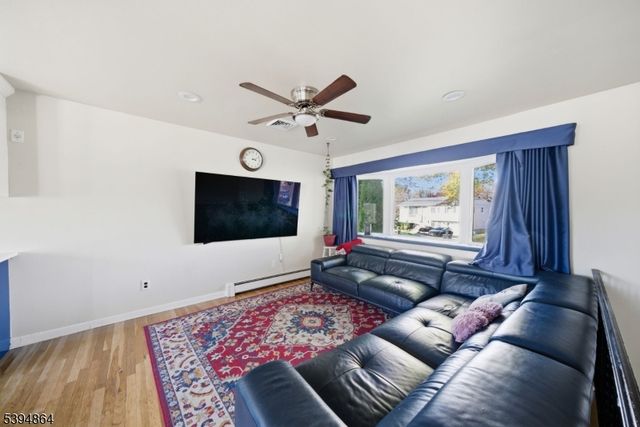 32 Hardwick Ct, Parsippany-troy Hills Twp., NJ 07054