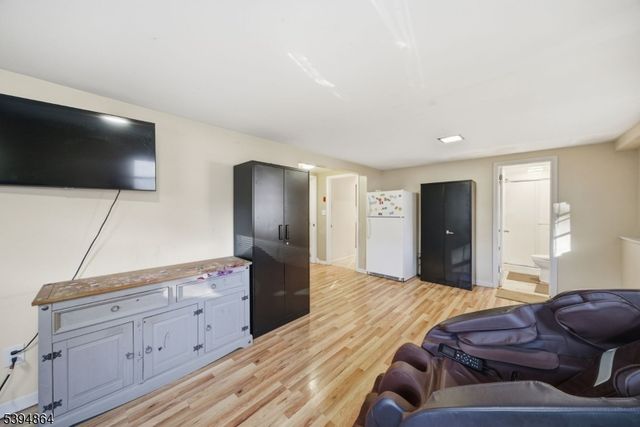 32 Hardwick Ct, Parsippany-troy Hills Twp., NJ 07054