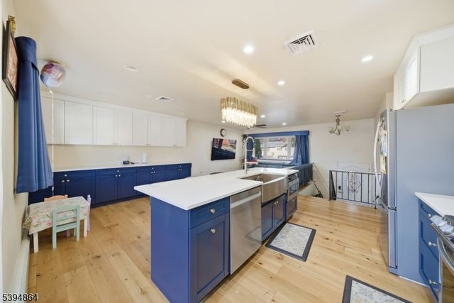 32 Hardwick Ct, Parsippany-troy Hills Twp., NJ 07054