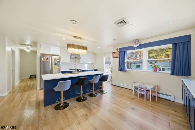 32 Hardwick Ct, Parsippany-troy Hills Twp., NJ 07054